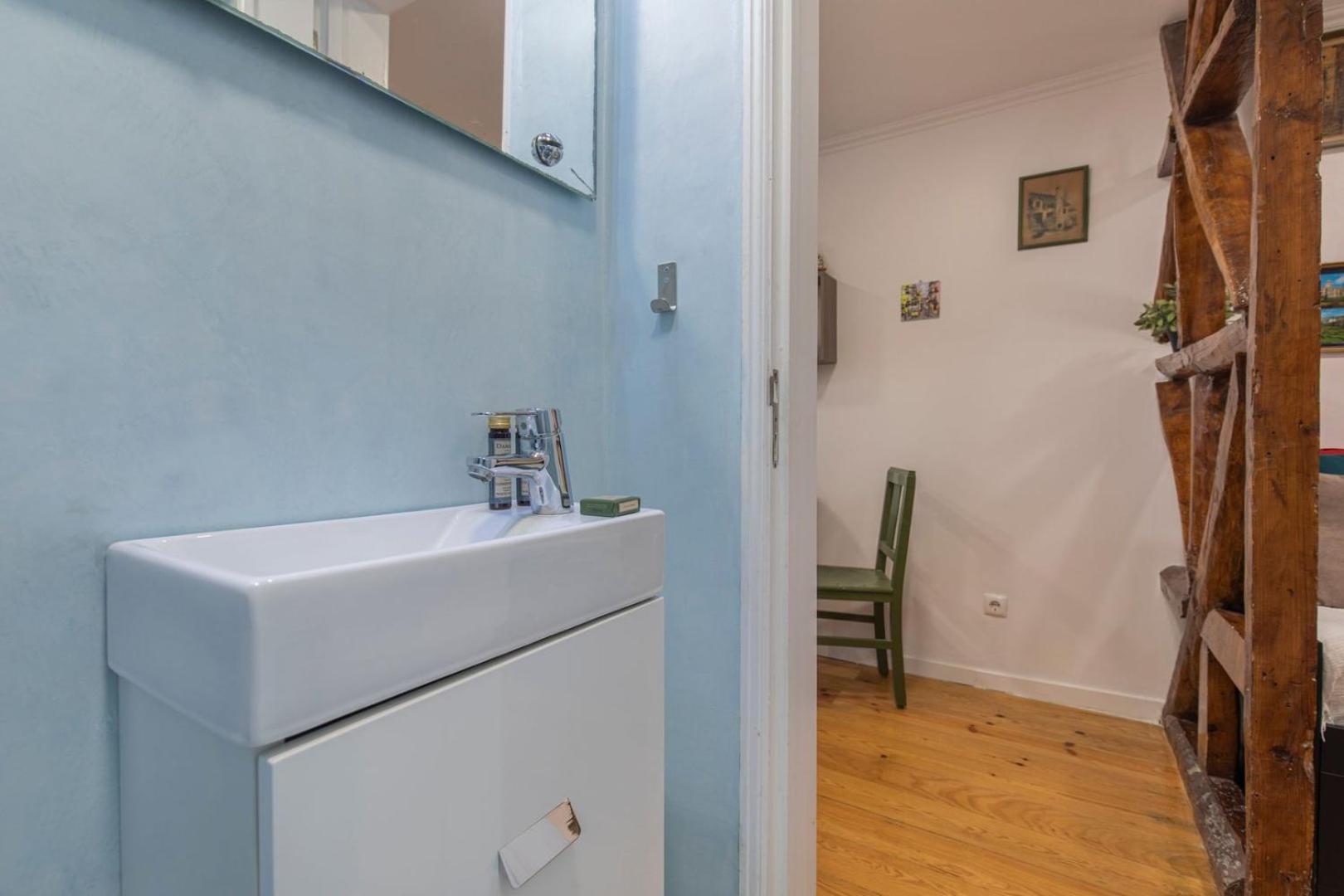 Charming & Cozy - Alfama | By Airnest Apartamento